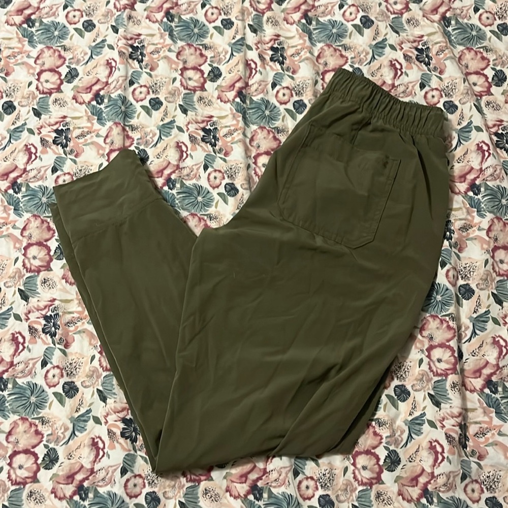 Green American eagle pants